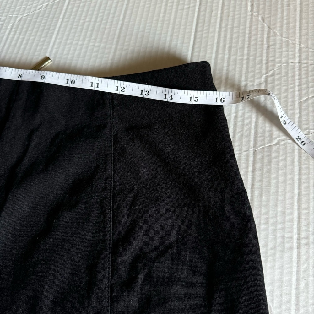 Plus gold zip front short - Picture 4 of 5